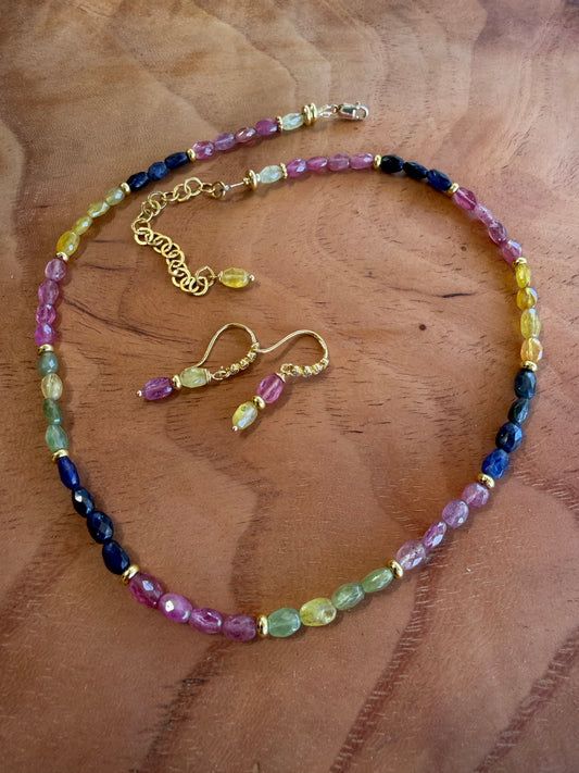 Gargantilla de zafiros oval